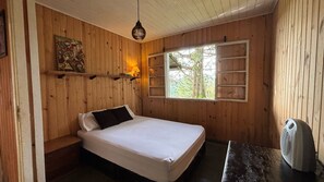 3 chambres, bureau, Wi-Fi gratuit, draps fournis