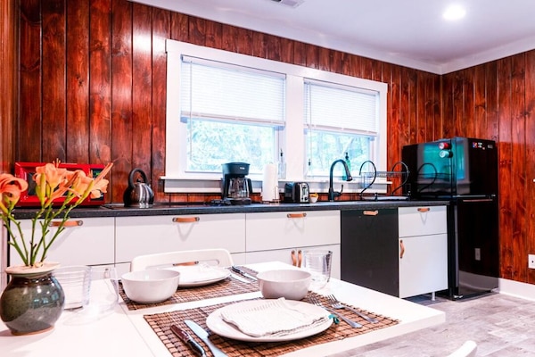 Fridge, microwave, stovetop, coffee/tea maker