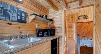 ✨FREE NIGHT PROMO✨Whispering Pine Cabin Unit 2 in the RRG