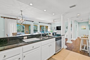 Fridge, microwave, oven, stovetop - Stylish Getaway near Beach with Private Balcony, Full Kitchen, and Pool (Santa Rosa Beach)