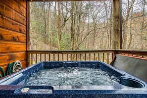 Tina de hidromasaje al aire libre