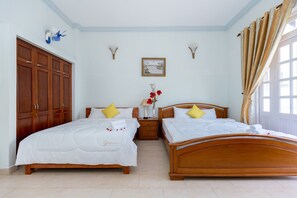 Premium-huvila | 3 makuuhuonetta, työpöytä, pimennysverhot, ilmainen Wi-Fi