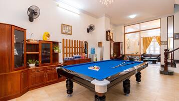 Premium Villa | Living area | 40-inch Smart TV with cable channels, TV