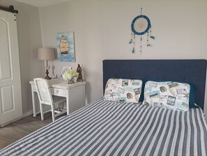 3 bedrooms, desk, free WiFi, bed sheets