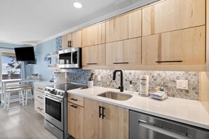 Fridge, microwave, oven, stovetop - Amazing Oceanfront Views-Top Floor Corner Villa with Direct Access to the Beach! (Hilton Head Island)