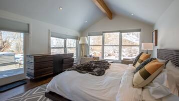 3 bedrooms, free WiFi, bed sheets