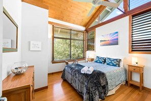 3 bedrooms, iron/ironing board, free WiFi, bed sheets - Serenity - Eco friendly, pet friendly beach house with pool (Sunshine Coast)