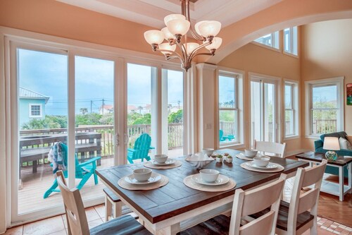 Triple Level House, Short Walk to Beach, Views, Multiple Balconies, Game Room, $300 in Free Tickets!