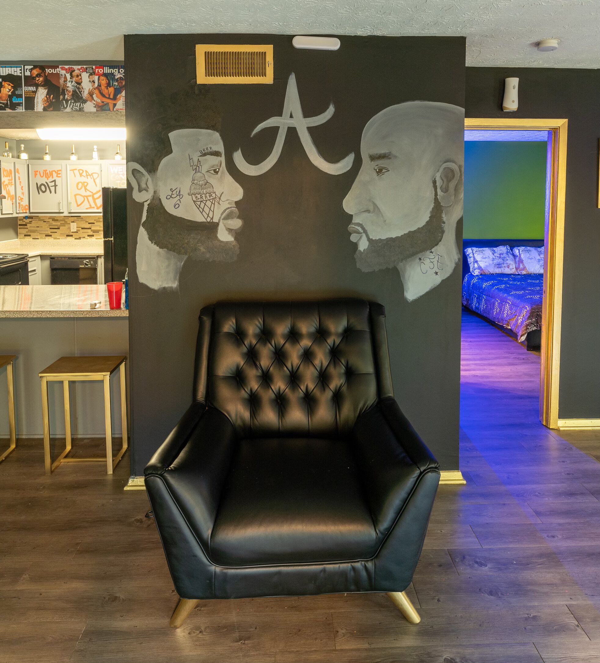 2 slaapkamers, een strijkplank/strijkijzer, gratis wifi, beddengoed