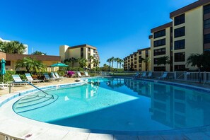 Unclassified image, 5 of 50, button - Private Beach | Bayside Corner Unit | Walk to Turtle Beach | 2 Heated Pools | Dog Friendly! (Sarasota)