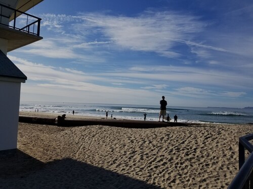 🏖Silverstrand  Bungalow 1 bd/1b Beach apt. 4 minute walk to surf. Private patio
