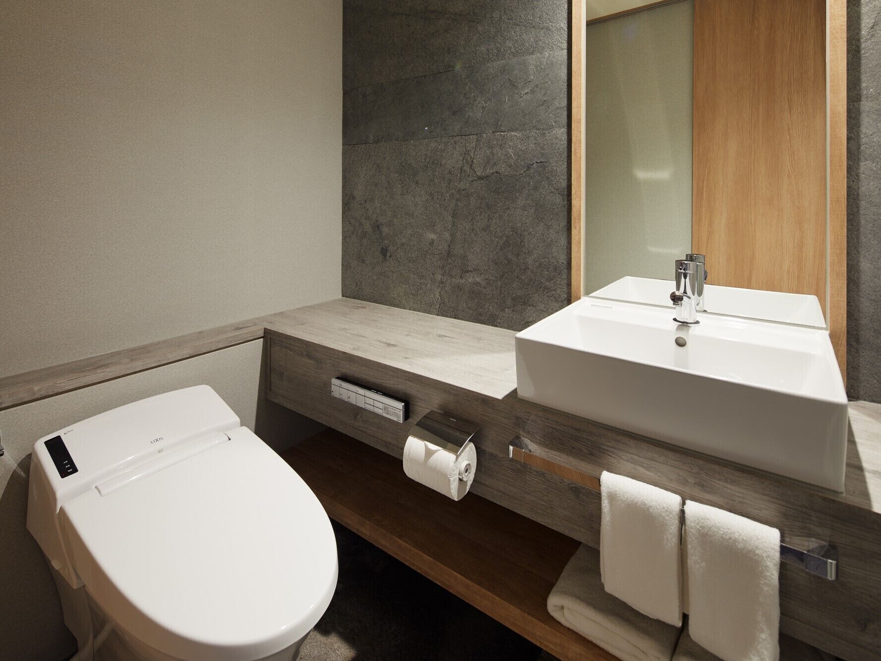 standard double room, non smoking | room amenity