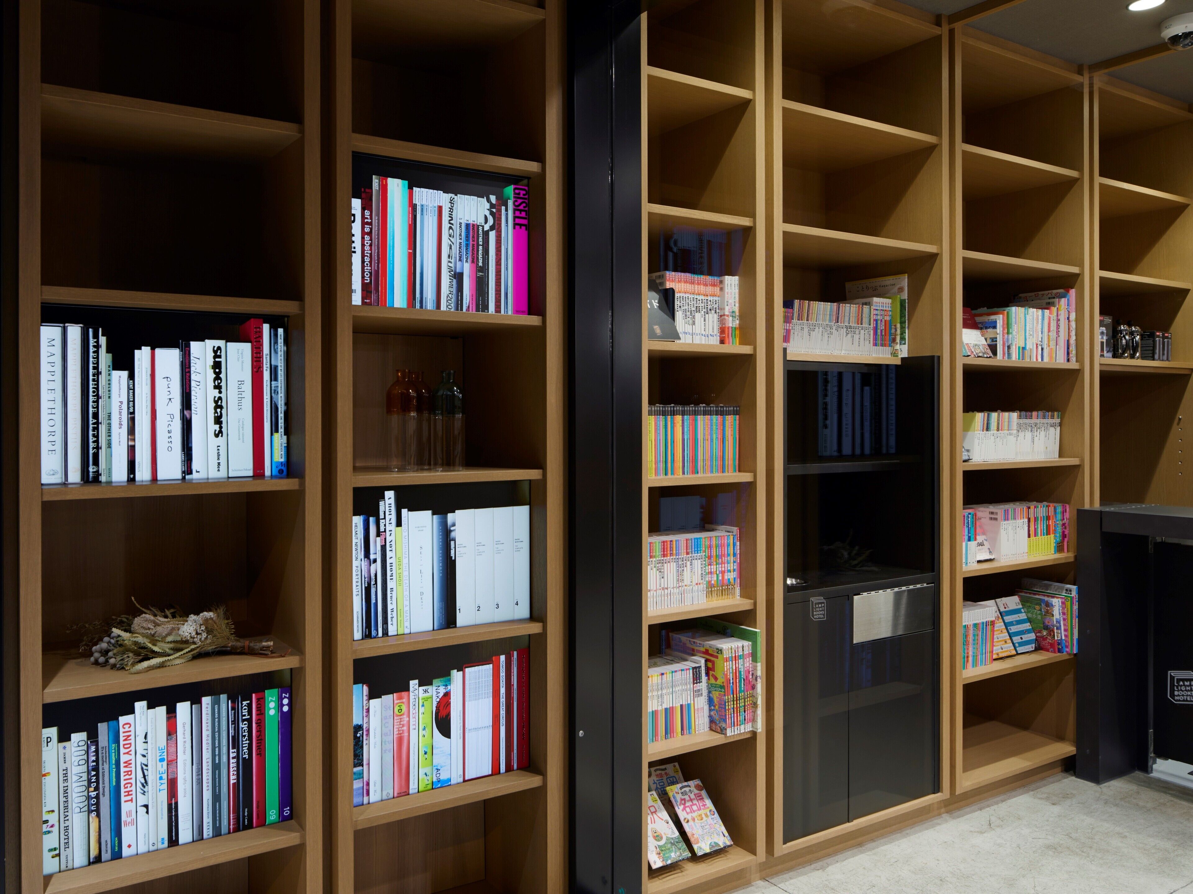 Foto - LAMP LIGHT BOOKS HOTEL sapporo