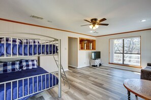 3 bedrooms, Internet, bed sheets