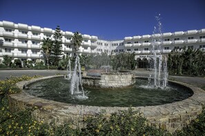 Fountain - Irene Palace Beach Resort (Rhodes)