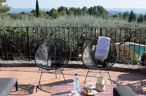 Property grounds - Villa Marival – Luxury holiday villa with private pool in Flayosc, Provence (Flayosc)