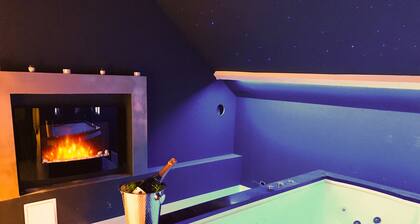 Le Loft de Zoé 90m² - Jacuzzi Billard Cinéma & Bar