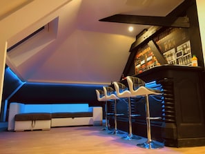 Bar (en la propiedad)