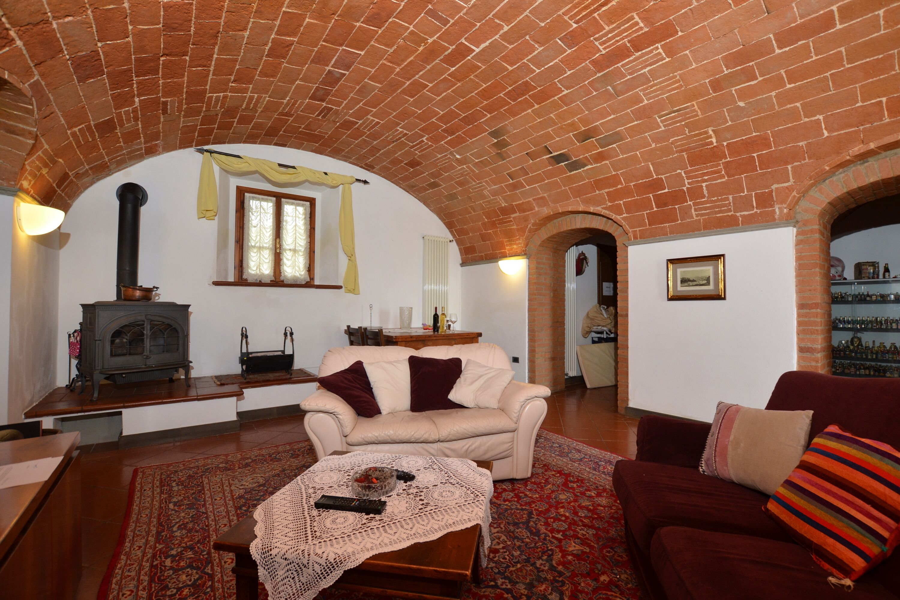 Familienapartment, Mehrere Schlafzimmer, Bergseite (Antinoro 1) | Wohnbereich