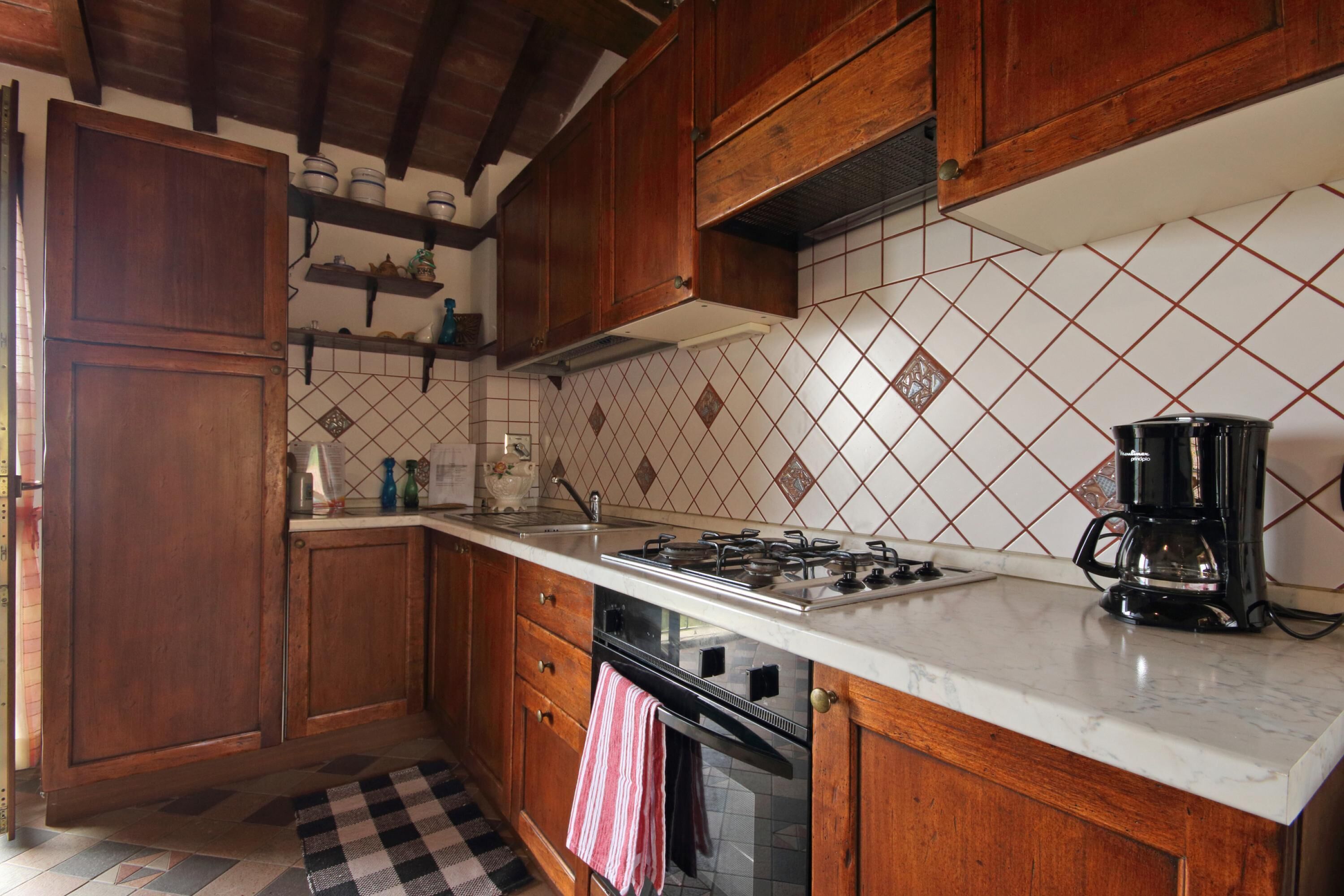 Appartamento familiare, camere multiple, lato montagna (Antinoro 3) | Cucina privata | Frigorifero, forno, piano cottura, lavastoviglie