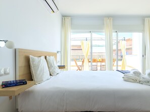 4 bedrooms, iron/ironing board, Internet, bed sheets - HOMEABOUT LA MERCED PENTHOUSE 20 (4BR 2BT) (Málaga)