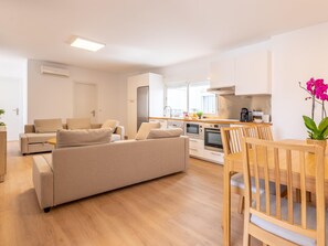 Interior - HOMEABOUT LA MERCED PENTHOUSE 20 (4BR 2BT) (Málaga)