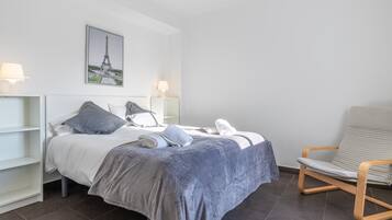 3 Schlafzimmer, Bügeleisen/Bügelbrett, Internetzugang, Bettwäsche