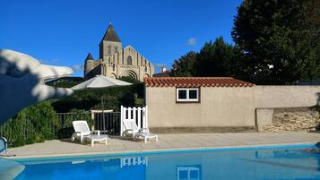 Piscine extérieure, piscine chauffée