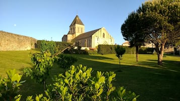 Enceinte de lâhĂ©bergement