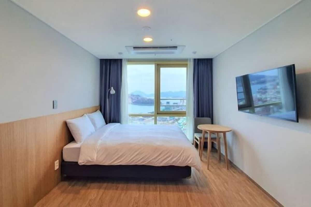Luxe beddengoed, donzen dekbedden, geluiddichte muren, gratis wifi