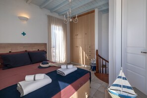 Villa | 3 bedrooms, soundproofing, iron/ironing board, free WiFi - Little Blue (Mykonos)