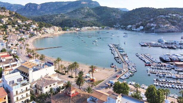 Marina - Idyllic, Spacious villa with Sea View,Heatable Pool and garden in Port de Sóller (Sóller)