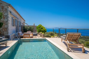 Pool - Blue Horizon-Retro Villa private pool great view (Kefalonia)