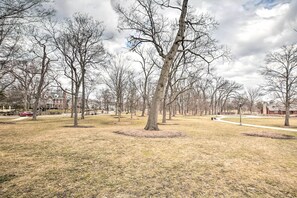 Property grounds - Home w/ Office + Yard: 25 Mi to Downtown Chicago! (Glen Ellyn)