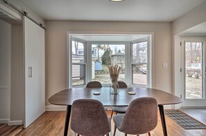 Dining - Home w/ Office + Yard: 25 Mi to Downtown Chicago! (Glen Ellyn)