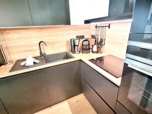 Fridge, microwave, dishwasher