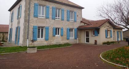 Gite Cirfontaines-en-Ornois, 5 bedrooms, 12 persons