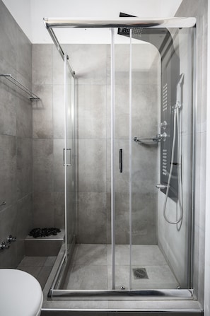 Apartment, 2 Bedrooms, Balcony, Sea View | Bathroom | Shower, hydromassage showerhead, hair dryer, towels - Ionian Sea View Apartments at Barbati by Konnect (Corfu)