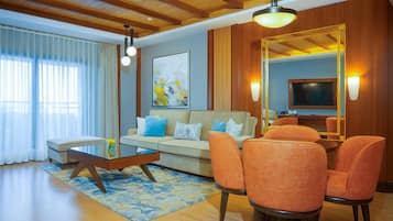 Suite, 1 Bedroom (Club Access)