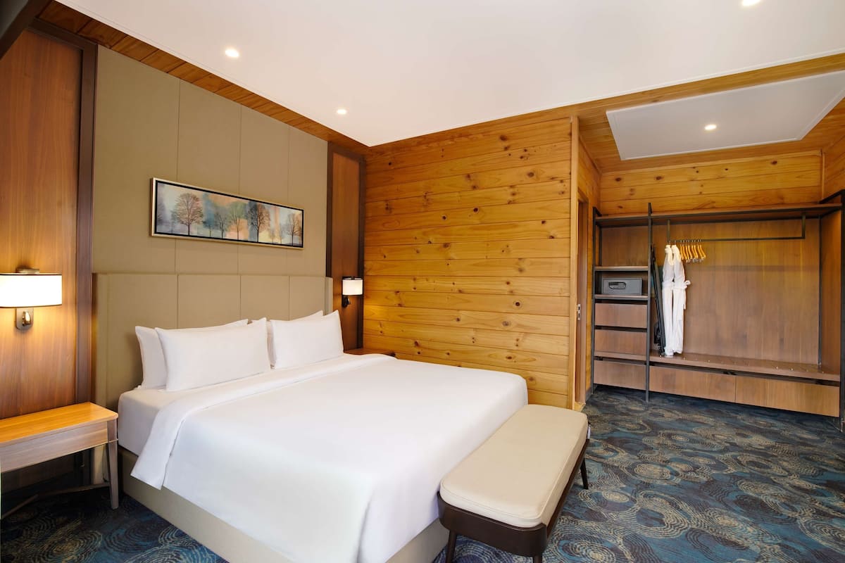 1 Schlafzimmer, Minibar, Zimmersafe, individuell dekoriert