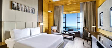 Deluxe Room | 1 bedroom, minibar, in-room safe, individually decorated