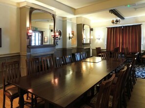 Restaurant - Bacon Arms (Newbury)