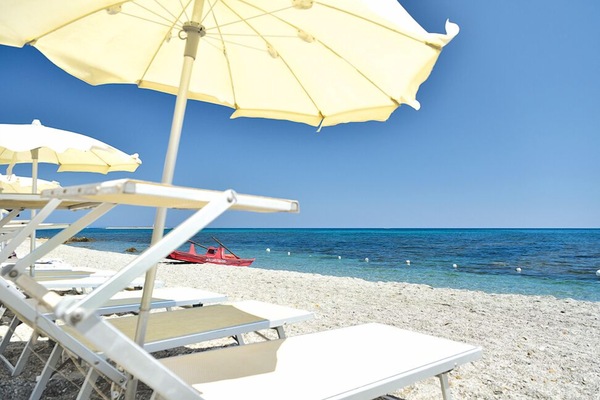 Private beach nearby, white sand