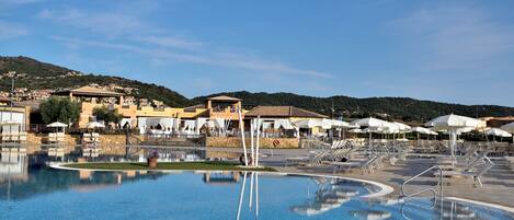 Outdoor pool, sun loungers