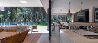 Casa para 10 huéspedes en el barrio Constancia de Carilo