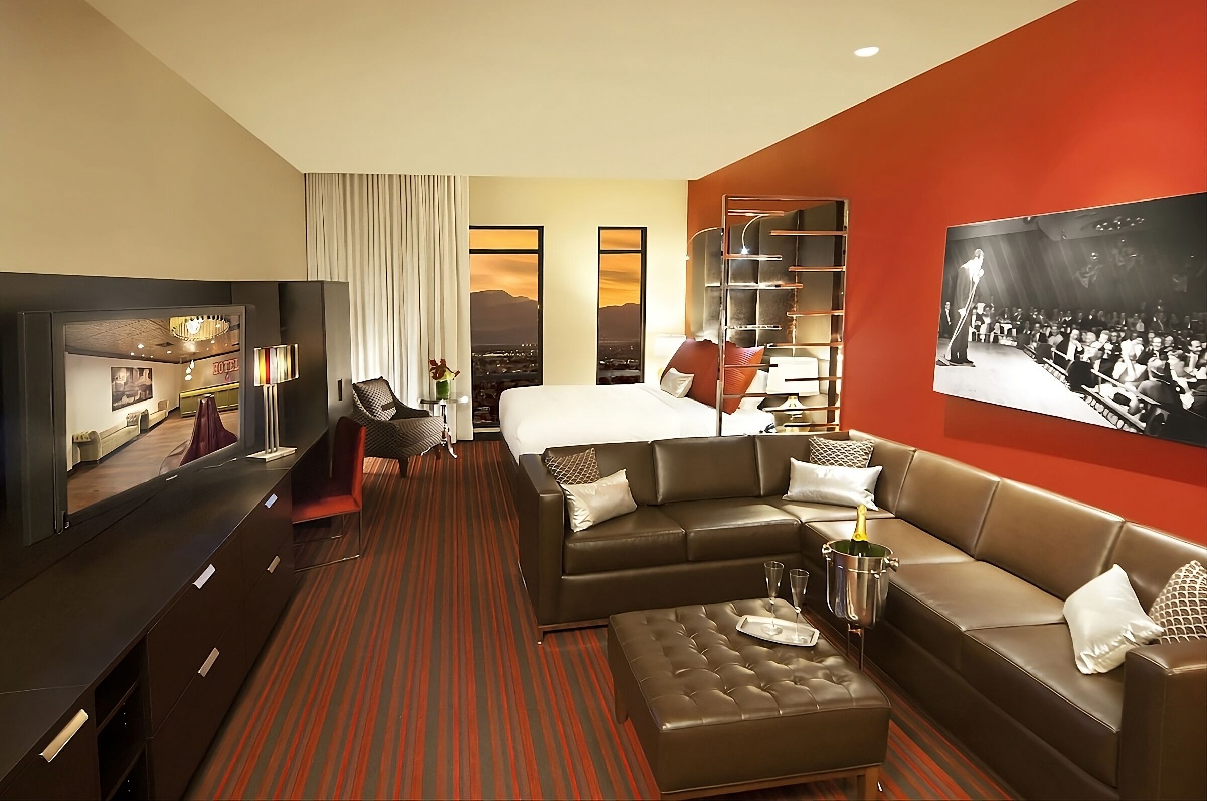 Making The Best Memories Along The Way! 3 Convenient Units, Casino, FREE Parking