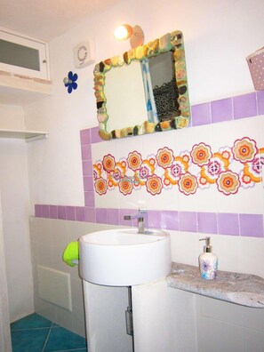 Shower, bidet