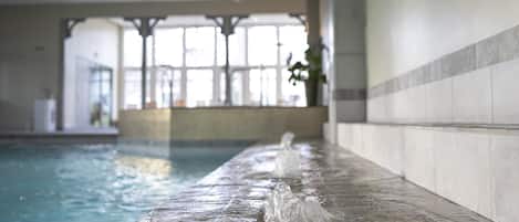 Sauna, hot tub, steam room, body treatments, Swedish massages, facials