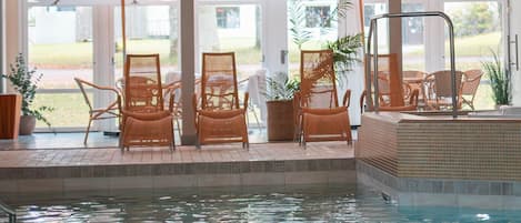 Bastu, bubbelpool, ångbastu, kroppsbehandlingar och klassisk massage