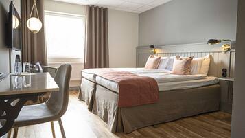 Superior Dubbelrum - Hedvigsdal | Skrivbord, gratis wi-fi och sängkläder